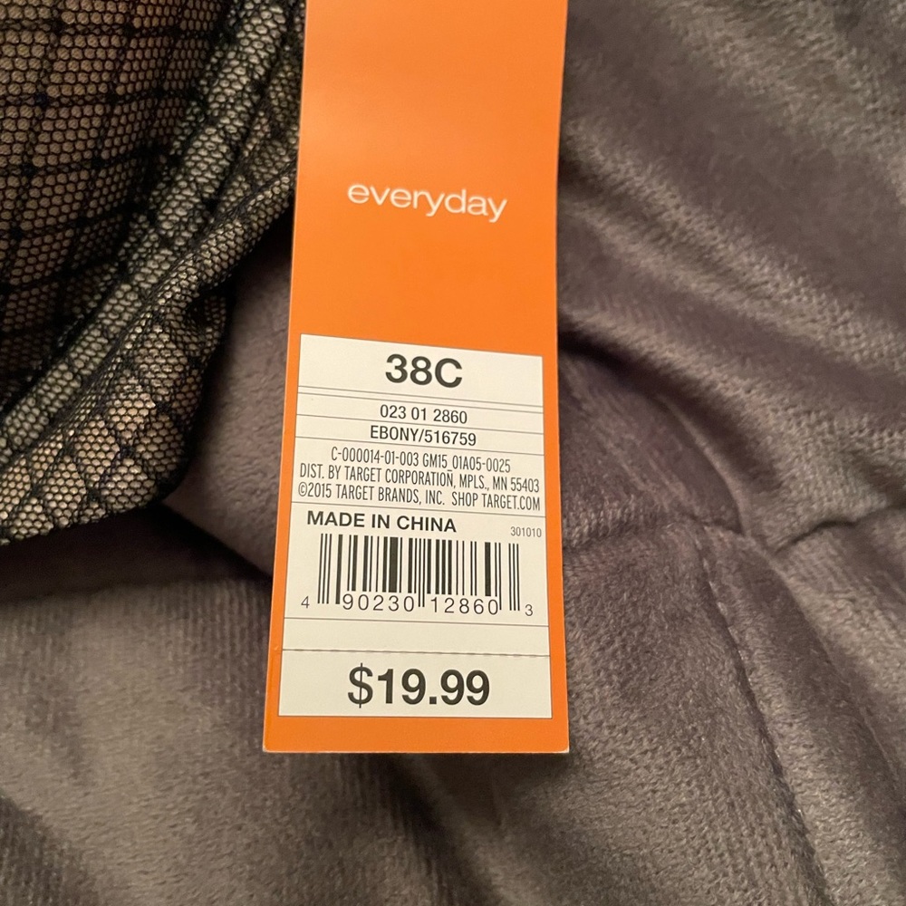 Gilligan O’Malley every day lightly lined nursing T-shirt bra - Picture 3 of 5